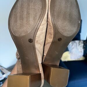 Liz Claiborne Beige Suede Heeled Boots